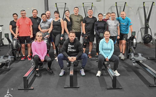 Seniorzy silni, sprawni i zmotywowani – inspirujący projekt dr Dawida Krystka